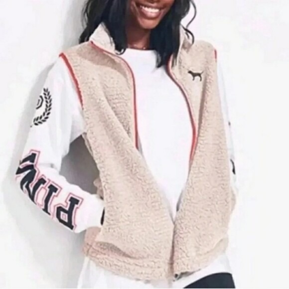 PINK Victoria's Secret Ivory Sherpa Sleeveless Zip Sweater Vest with Pockets- XS - Picture 3 of 7